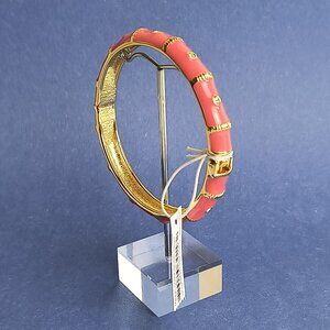 Exquisite Pink Blush Enamel Hinge Bangle Clamper Bracelet Gold Tone Casual